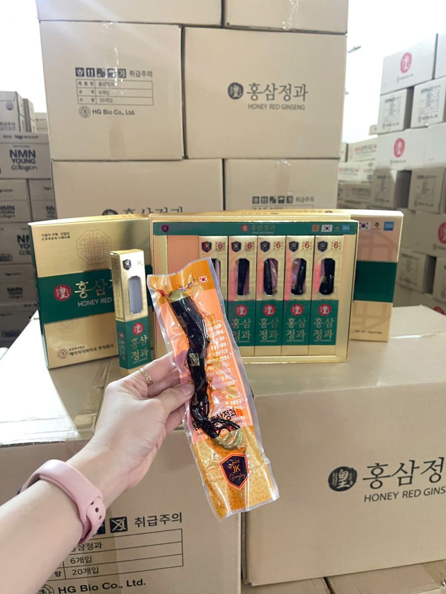 hồng sâm củ Tẩm mật ong  Hàn Quốc hộp 180g